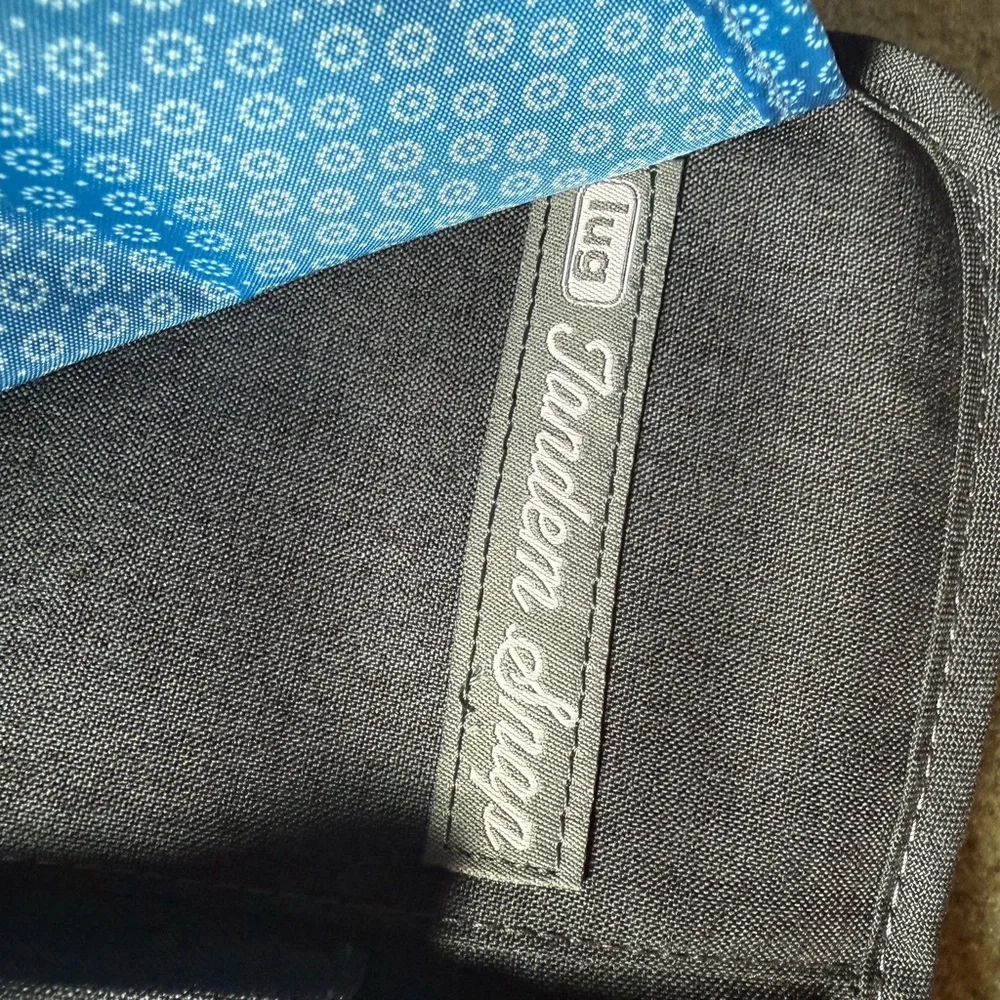 Lug Wallet - Picture 6 of 7